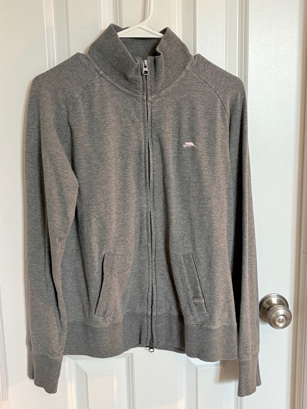Roots zip up